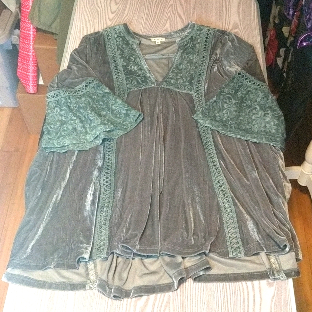POL Sz M velvet and lace babydoll dress